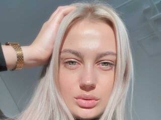 Erotiska video tērzēšana SimaMonti