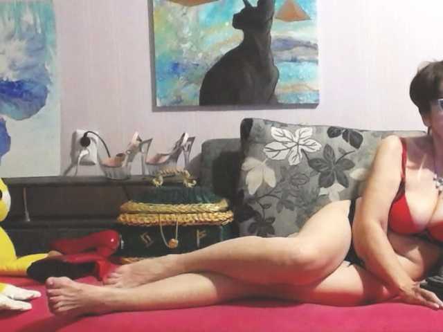 Fotogrāfijas SkorpionAnn friends-2, feet-10, kamera-20 for 5 min,bare breasts-39 тok, naked ass-40, nude - 70- erotica'