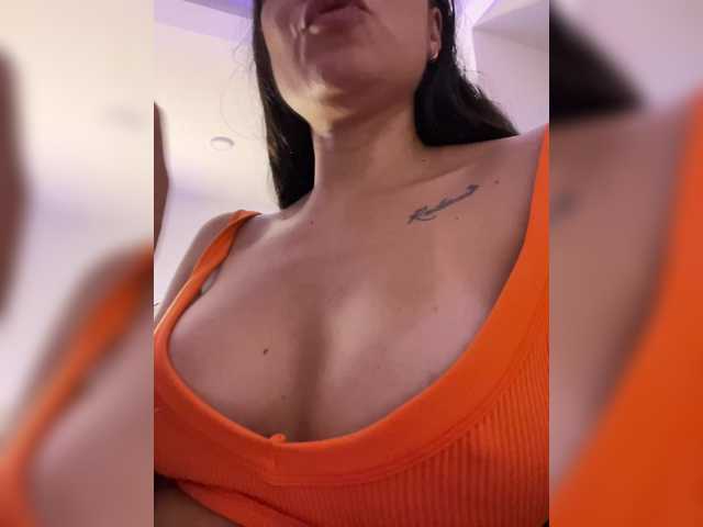 Apraides ekrānuzņēmumi Sofia-Jones