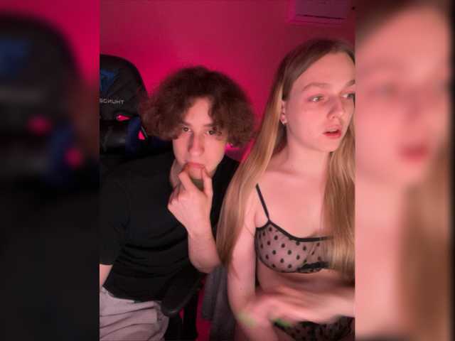 Apraides ekrānuzņēmumi Crazy_Couple