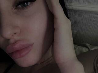 Erotiska video tērzēšana Sofy-s