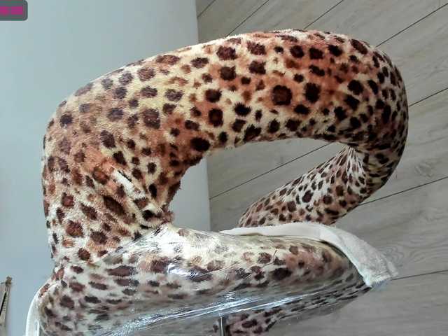 Apraides ekrānuzņēmumi sofy_dirtyHot