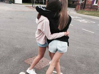 Erotiska video tērzēšana sona---legend