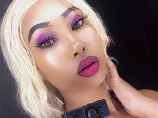 Erotiska video tērzēšana SQUIRTebonyQUEEN