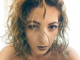 Erotiska video tērzēšana SquirtHayley