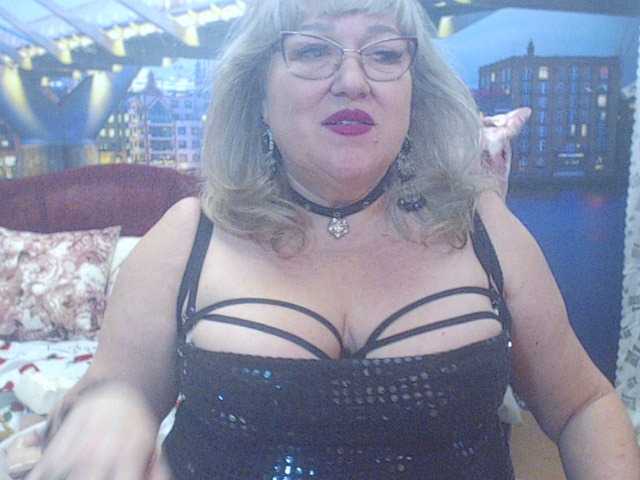 Fotogrāfijas StarMarmela Hi boys!! Cam - 50 Boobs Token - 30 Firm Ass - 35 Wet Pussy Show - 55! Naked-100 SQUIRT only in private! Have a good mood!!!