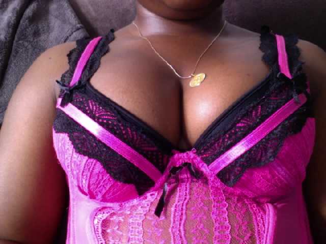 Fotogrāfijas staybunny23 helo , i am kenyan , 33 , single lady ... here to earn and be sugared