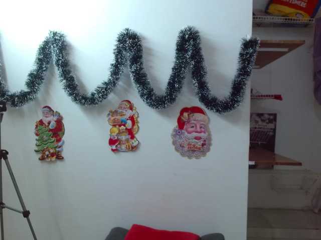 Apraides ekrānuzņēmumi Steffy-Skinny