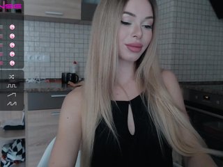 Fotogrāfijas StellaRei Hi EVERYONE! WAIT PLZ, STREAM WILL LOAD! Invite privates, groups from 2 people! LOVENSE works from your tips! 133 FAV *** tits 878