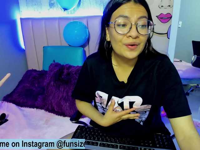 Fotogrāfijas StephaniaB Hellooooo //Flash Boobs 35 / Blowjob/deepthroat 25/ Naked Dance 95/Twerking 50/ Ride dildo 150