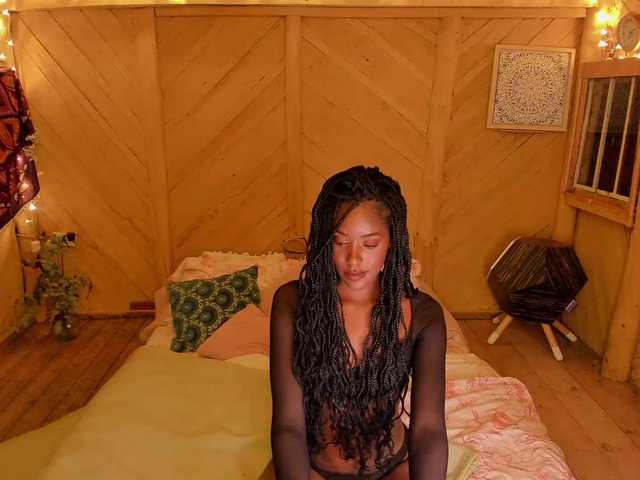 Fotogrāfijas SunWoman THE COTTAGE OF LOVE if you have the key .. all its open for you GOAL 2222 2222 Till Nude And Oily ... touch me amor