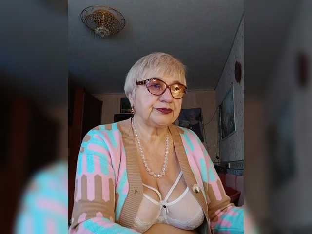 Fotogrāfijas SweetCherry00 no tip no wishes, 30 current I will show the figure, subscription 10, camera 50 chest100