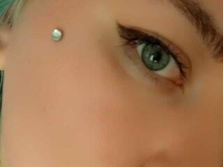 Erotiska video tērzēšana SweetJuicePeach