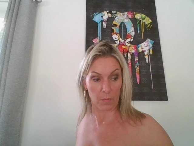 Apraides ekrānuzņēmumi sweetladyhot820