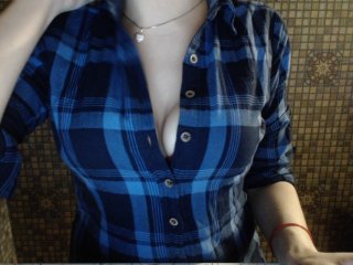 Fotogrāfijas SweetValeri Hi)) I look at your cameras, 20 tokens. Chest 50 tokens. Toy in private chat group