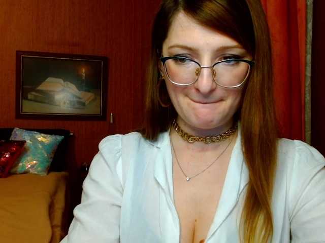 Fotogrāfijas tastyAriel Sweet and yet dang naughty ;) #innocentface #sweet #petite #glasses #fetish #natural #domina #teaser #cfmn #joi #cei #cbt #sph