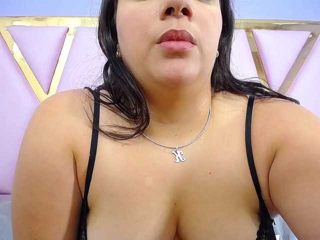 Fotogrāfijas tastymilff Single #mommy is hungry for insatiable cocks, fuck me until we cum together►Lush on◄ Vibe me & enjoy @remain