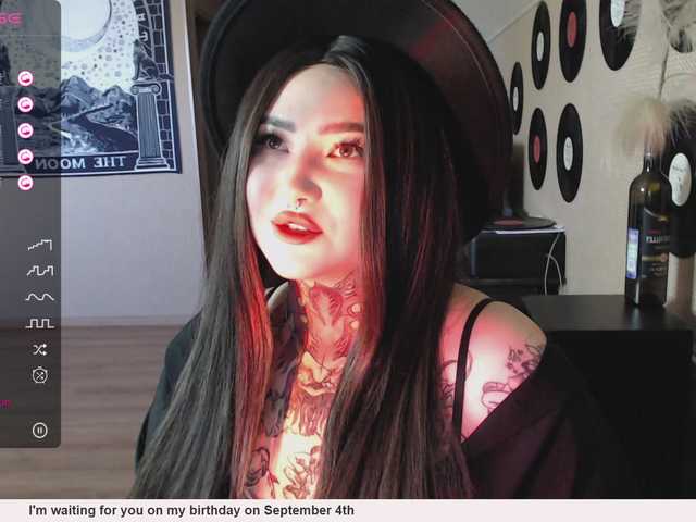 Apraides ekrānuzņēmumi Tattoo-kim