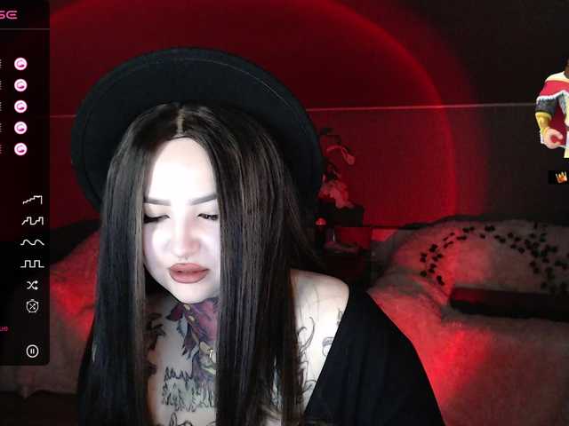 Apraides ekrānuzņēmumi Tattoo-kim