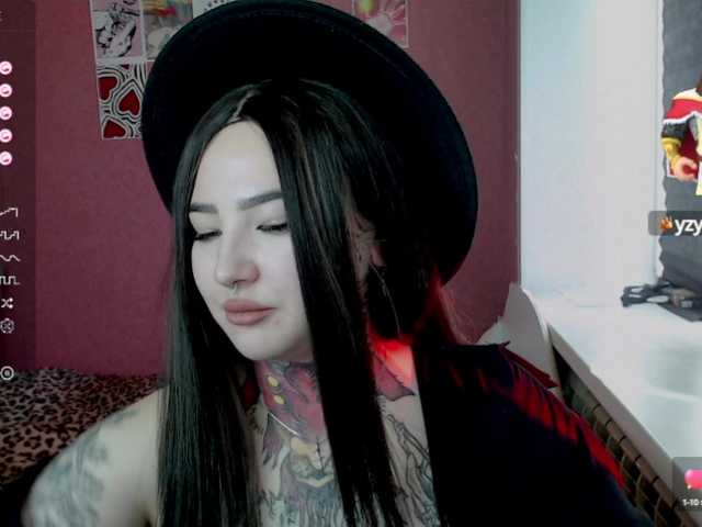 Apraides ekrānuzņēmumi Tattoo-kim