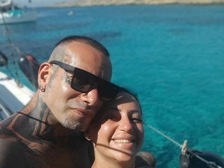 Erotiska video tērzēšana TattooedCouple