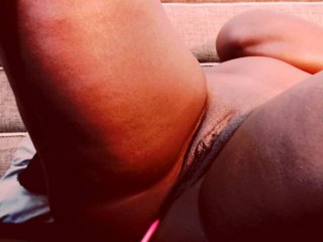 Apraides ekrānuzņēmumi TaylorEbony