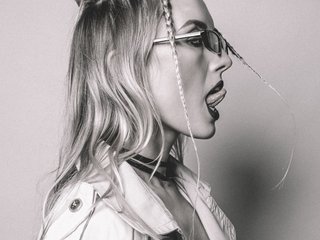 Erotiska video tērzēšana technobabe