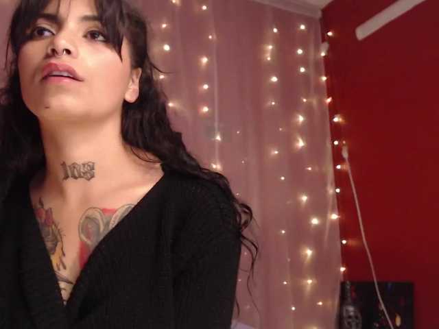 Fotogrāfijas terezza1 hey welcome to my room!!#latina#teen#tattos#pretty#sexy naked!!! finguer in pussy cum