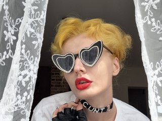 Erotiska video tērzēšana ThaliaWhisper