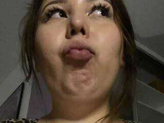 Erotiska video tērzēšana Thebaddestfemale