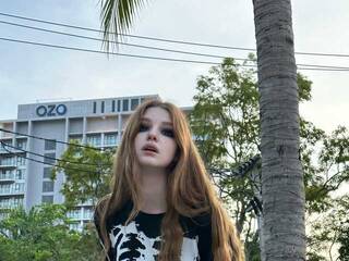 Erotiska video tērzēšana ThreeHannahhh