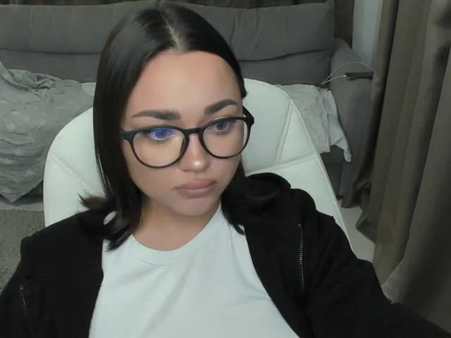 Apraides ekrānuzņēmumi Tiffffanyy