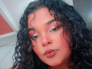 Erotiska video tērzēšana TinyZoe18