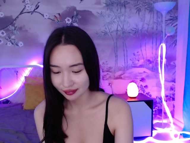 Fotogrāfijas TomikoMilo Have you ever tried royal blowjob or ever hear about this ? Ask me ! My fav vibe level 5,10,20,30,40,50, 66 it goes me crazy #asian #mistress #skinny #squirt #stockings