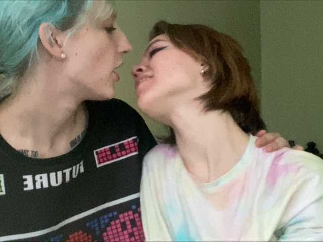 Apraides ekrānuzņēmumi TreshGirls
