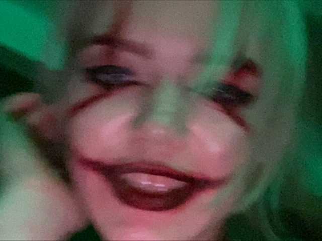 Apraides ekrānuzņēmumi TreshGirls