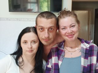 Erotiska video tērzēšana Triopara