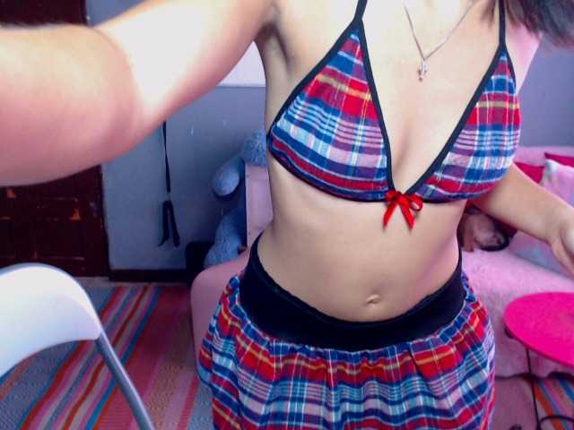 Fotogrāfijas Trixie15 show especial 100 tokens