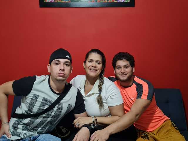 Profila foto TwBoyOnGrlBBW