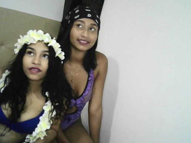 Fotogrāfijas twohotgirls WELCOME TO OUR ROOM LET'S PLAY GUYS