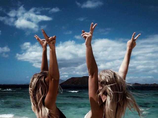 Profila foto twosexyandhotgirls