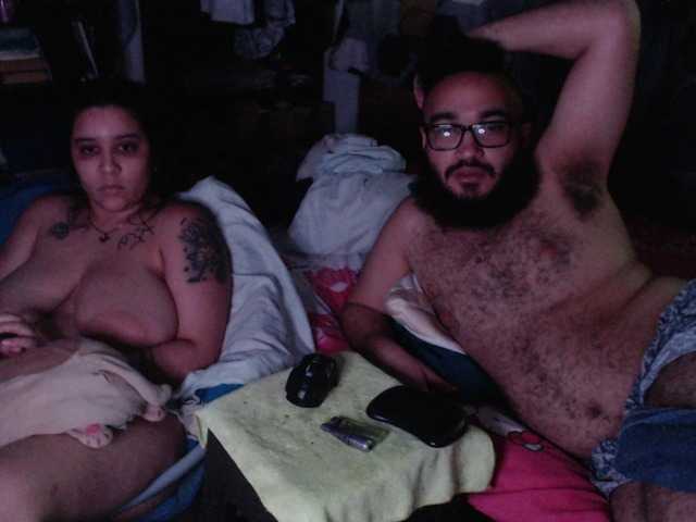 Fotogrāfijas Angie_Gabe IF U WANNA SOME ATTENTION JUST TIP. IF U WANNA SEE US FUCK HARD GO PVT AND WE CAN FUN TOGETHER. NOOOO FUCKING FREE SHOW