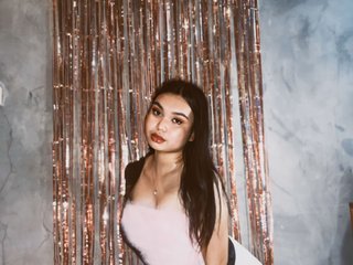 Erotiska video tērzēšana Urlovelypinayxx