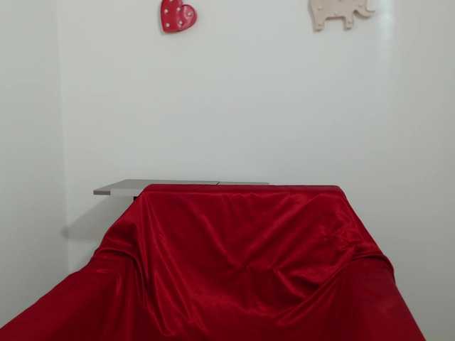 Apraides ekrānuzņēmumi valeriaparty