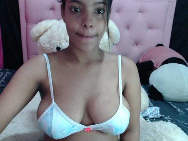 Fotogrāfijas ValeriaXHot Hello Guys!! Welcome to my room♥ my CUM at goal♥ EnjoyMe!!