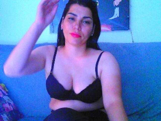 Fotogrāfijas rubyy8 Im horny ! You want my free naked 100 tok