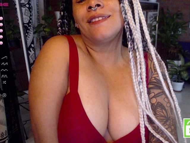 Fotogrāfijas VenusSex 219♥Tits oil; TWERT and spanking on my big ass for you / PVT ON / CONTROL ME / #squirt #smallcock #hairypussy #milf #JOI #hairy #ass #mature #latina #naked #milf #black ♥