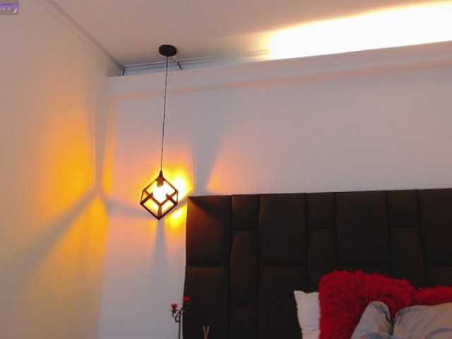 Apraides ekrānuzņēmumi VickyWatson