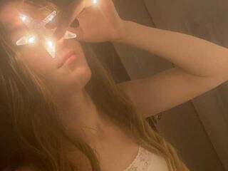 Erotiska video tērzēšana VictoriaCollins