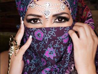 Erotiska video tērzēšana VictoriaMayeer